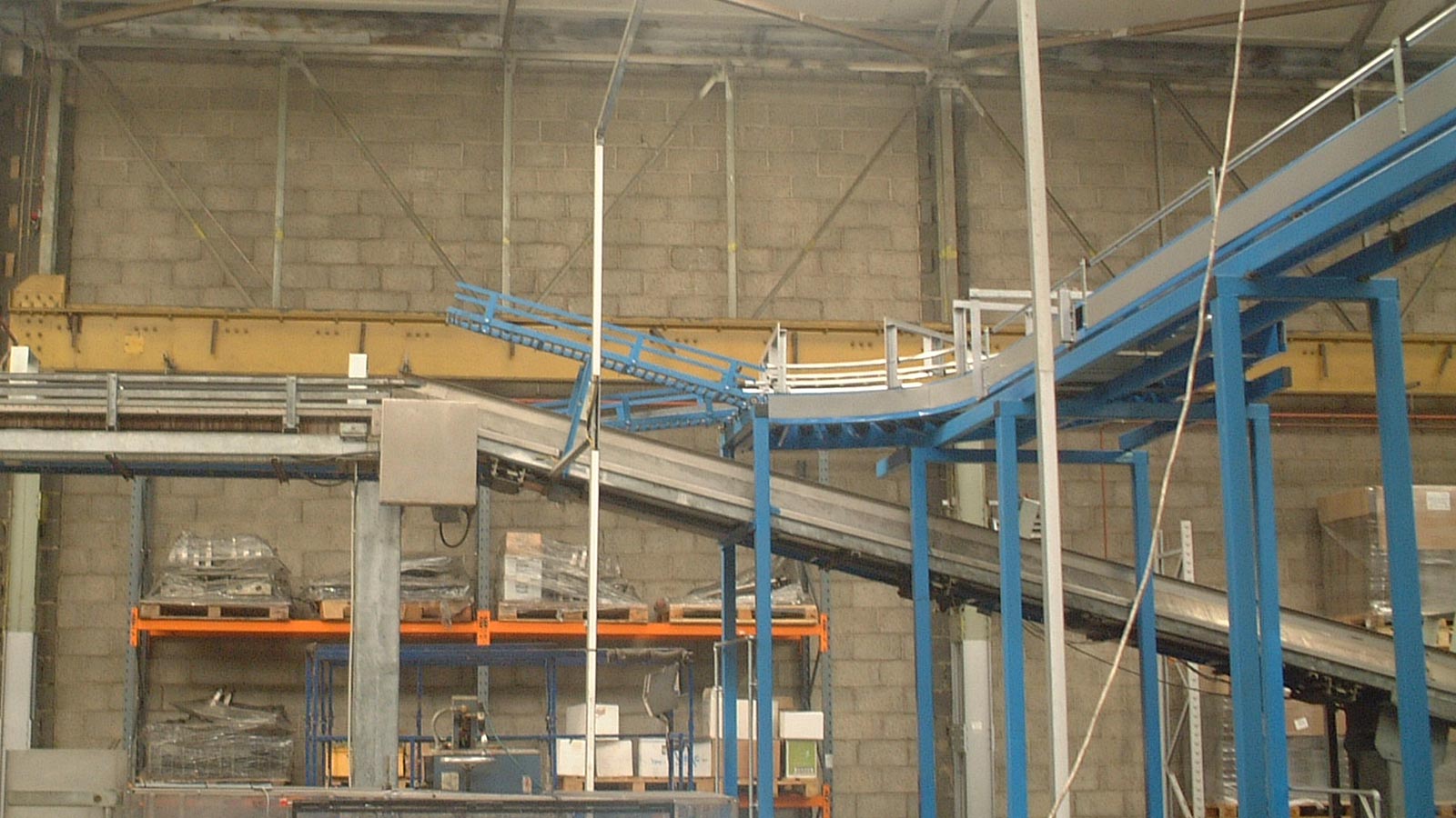 Level and Incline Belt Conveyors
