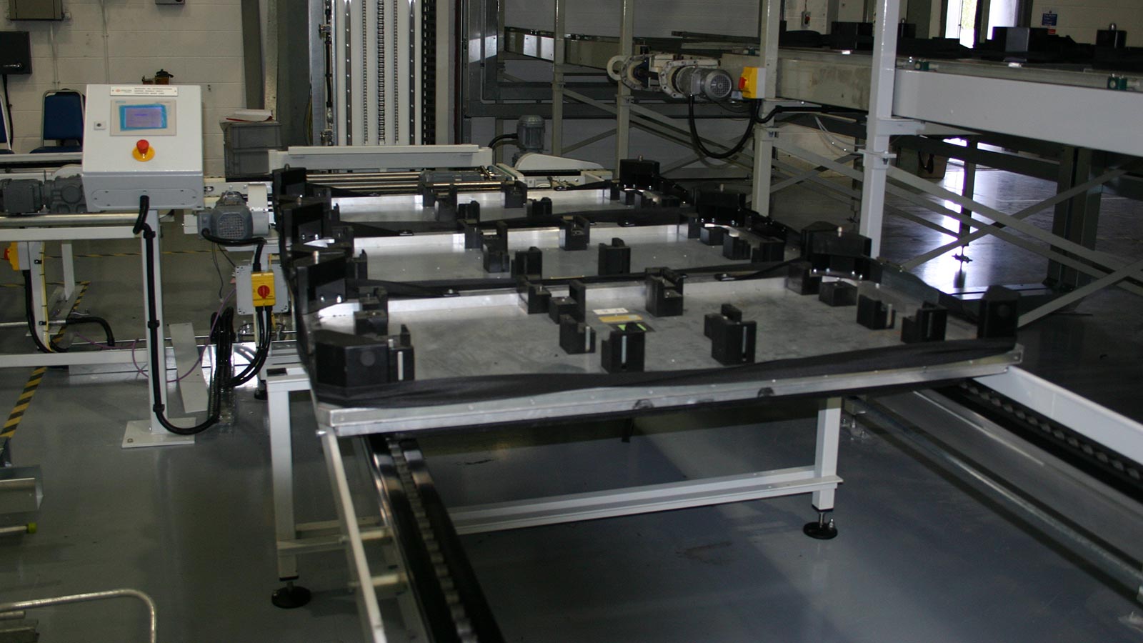Pallet and Heavy Duty Chain Conveyors