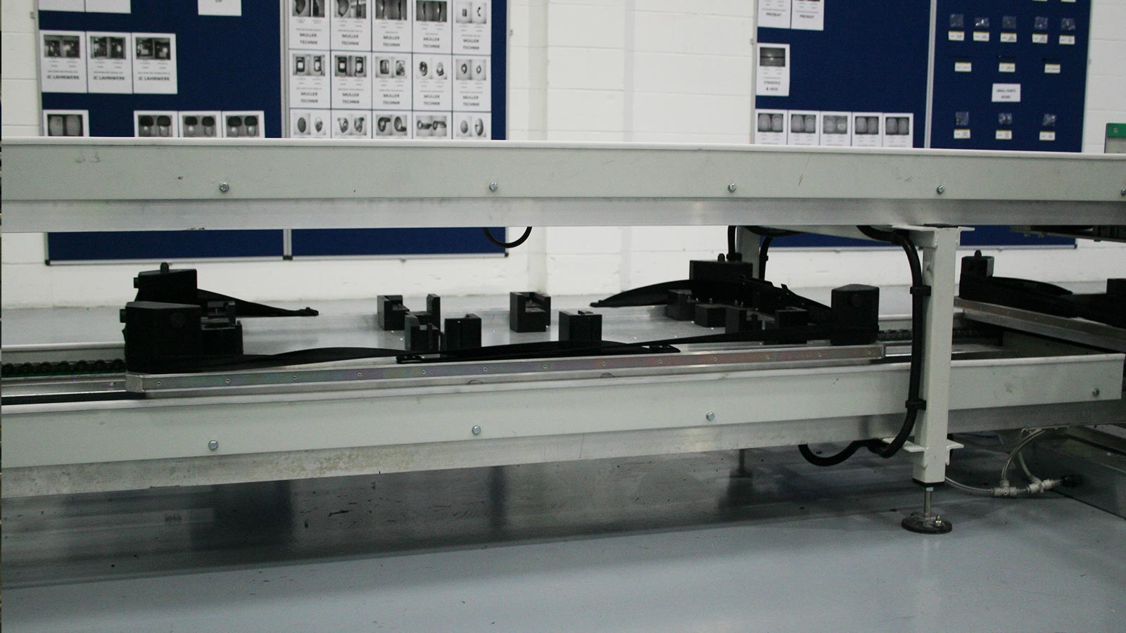 Pallet and Heavy Duty Chain Conveyors